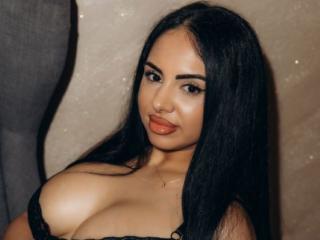 MiaRainn XLove Cam