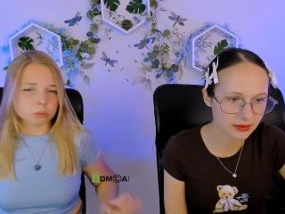 MonaOlivia live cam