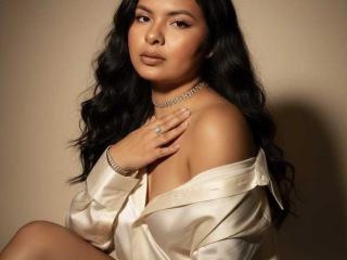 Sexy pic of OliviaCarson