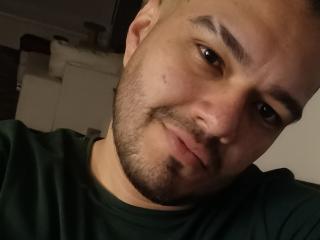 OscarHopsLive Webcam