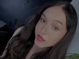 PeachyPixiee live cam