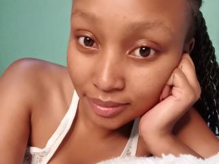PrettyPrettyLive Webcam