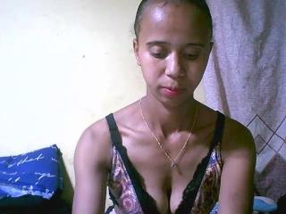 QueenHottieX