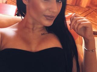 Sexy profile pic of Ronina