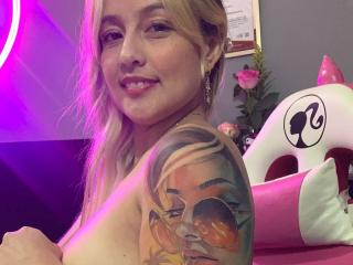 Sexy pic of SaraleDouxX