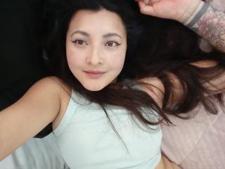 Live Nude Chat with Shanaya on Cam-2-Cam Sex Show