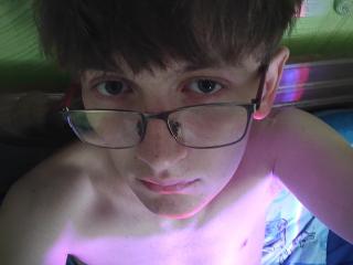 ShineeGuyLive Webcam