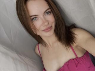 Sexy profile pic of SophiaDream