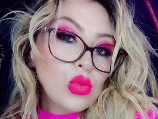SophiaHotty69 live cam