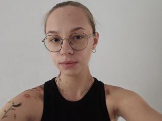 SteshaGlass live cam