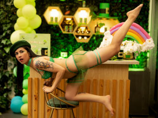 Sexy profile pic of SueTurner