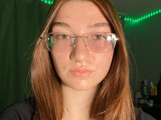 Sexy pic of SunnyKlusman