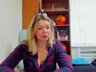 SunnyStella XLove Cam
