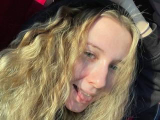 Sexy pic of SweetLisaa