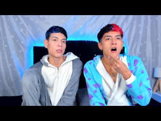 TaylorAndChrisLive Webcam