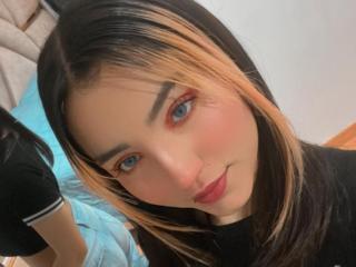 TiffanyYviesLive Webcam