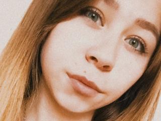 TrissyCarlyLive Webcam