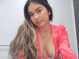 Sexy pic of ValeryThomss