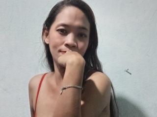 WildAsianForULive Webcam