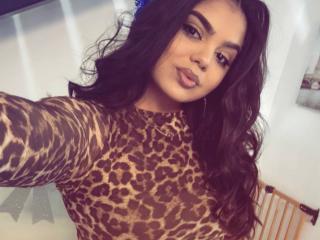 Sexy pic of YaraCruz