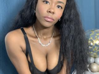 Sexy pic of YensyAngel