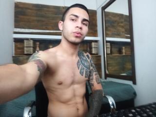 AnthonyMercer - Live porn & sex cam - 10034215