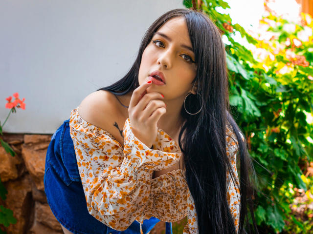 EmelyRose - Sexe cam en vivo - 10091415