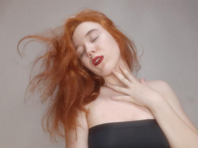 AnikaGlow - Sexe cam en vivo - 10099263