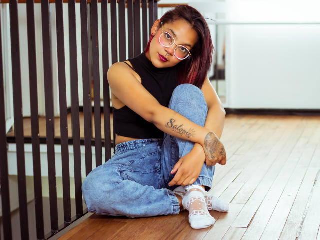 LyaRosse - Live sex cam - 10102351