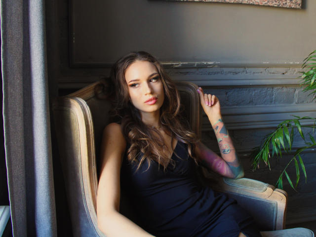 JadeLang - Live porn &amp; sex cam - 10143075