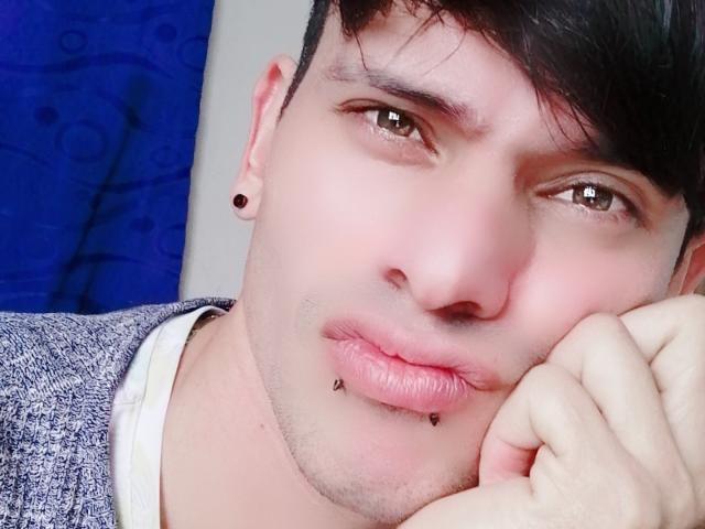 JoeJohnson - Live sex cam - 10143419