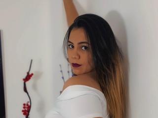 HotterGirlsLatins - Live porn & sex cam - 10150379