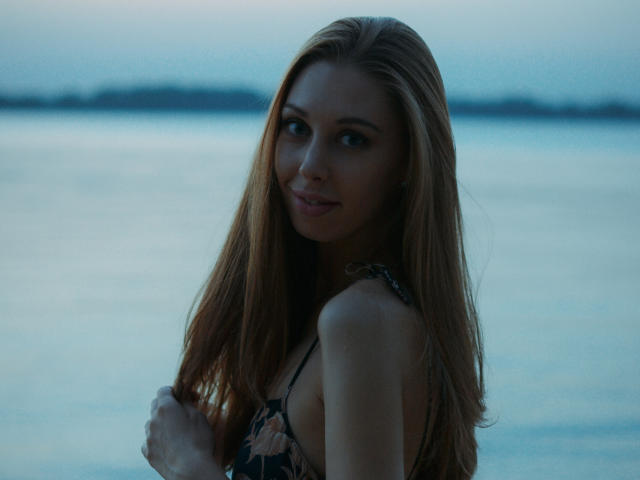 MaryGloreus - Live sex cam - 10170839