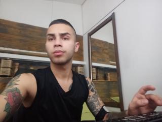 AnthonyMercer - Live porn & sex cam - 10174335