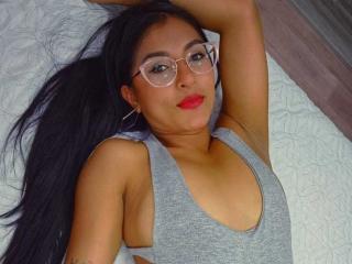 EmiilyThomson - Live porn & sex cam - 10185191