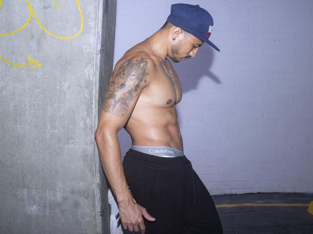 DimitriRivas - Sexe cam en vivo - 10212427