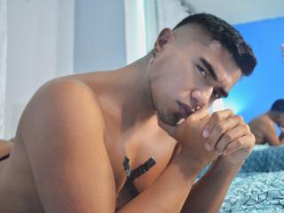 AndersonRoberts - Sexe cam en vivo - 10239643