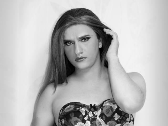 TriniTs - Live Sex Cam - 10242439
