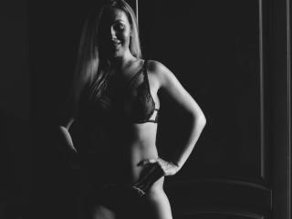 LeyaKent - Live sexe cam - 10275731