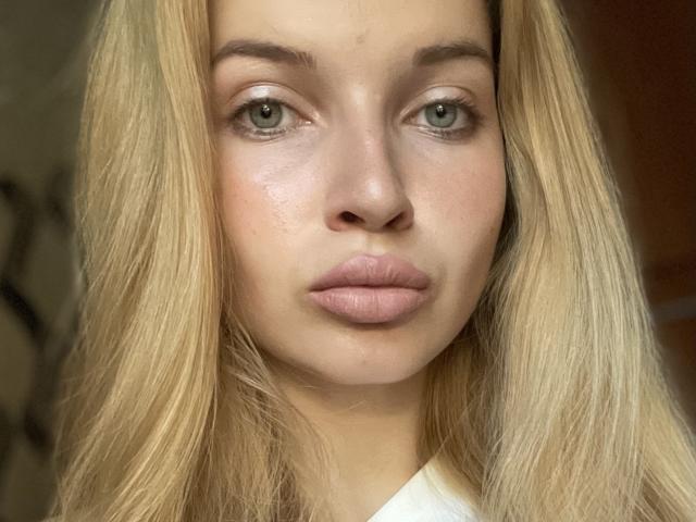 JuiliOnesunray - Live Sex Cam - 10280055