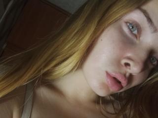 JuiliOnesunray - Sexe cam en vivo - 10280063