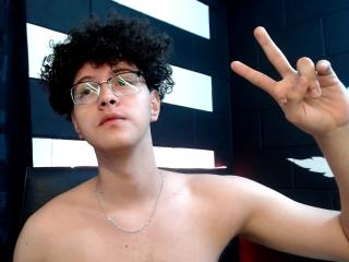 LukeBluee - Live porn & sex cam - 10283743