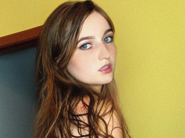 EmmyRay - Live porn &amp; sex cam - 10286495