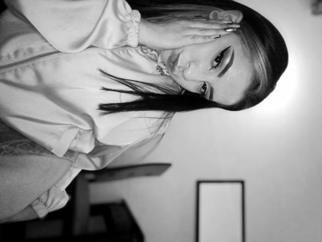 ZoeThompson - Live porn &amp; sex cam - 10287223