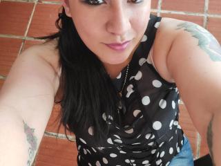 LucianaDiazX - Live sex cam - 10293415