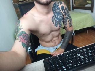 AnthonyMercer - Live porn & sex cam - 10309203