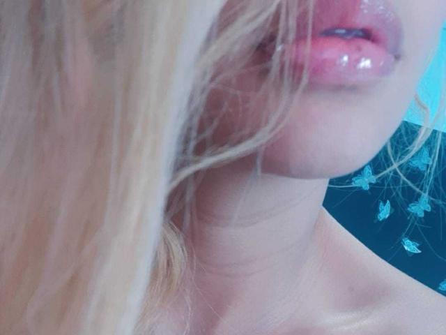 MiaFerrer - Live sex cam - 10313171