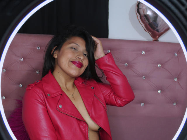 KendallSweetz - Live Sex Cam - 10314947