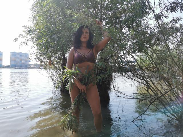 LadyMargo - Live sex cam - 10318651