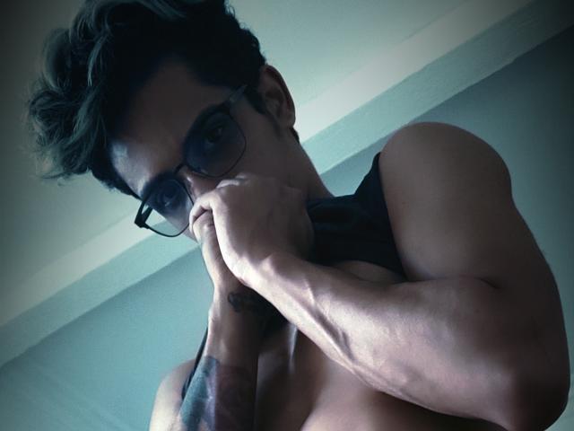Ezzio - Live Sex Cam - 10342315